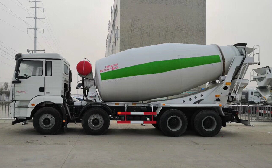 陕汽德龙M3000轻量化12方混凝土罐车