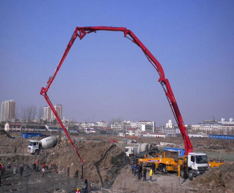 混凝土臂架泵车地基建设施工